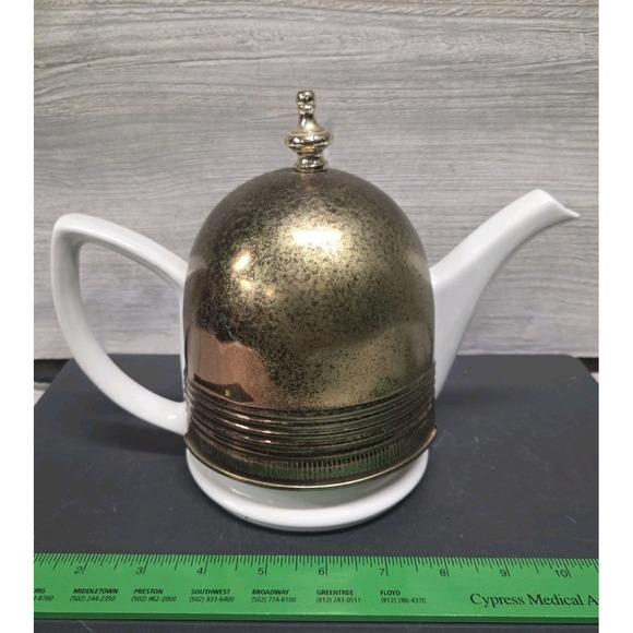 Vintage Hall China The Forman Family White Teapot W/ Gold Tone Metal Cozy B Shel - Picture 1 of 5